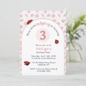 Pink Ladybug Girls Birthday  Invitation Kaart (Staand voorkant)