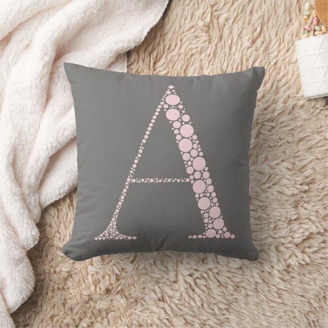 Pink Letter A Pillow – Minimal Monogram Home  Kussen (Deken)