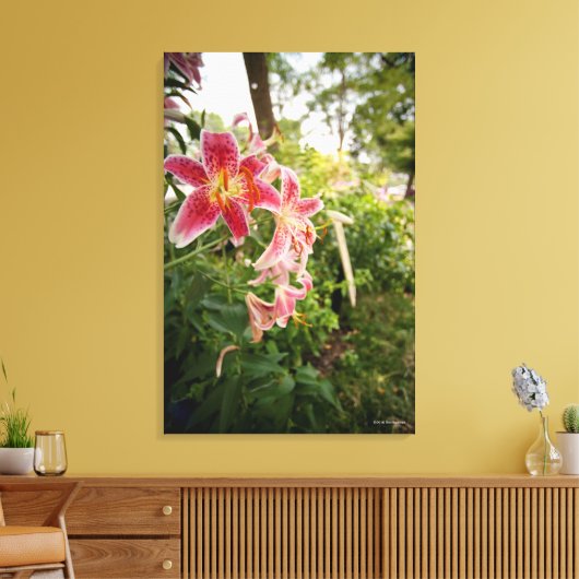 Pink Lillies Canvas Afdruk (Insitu (Woonkamer))