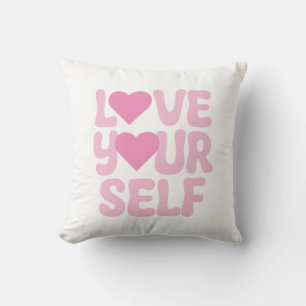 Pink Love Yourself citeert Sierkussen