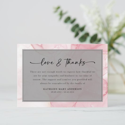 Pink Marble Script Sympathy Funeral Bedankkaart (Staand voorkant)