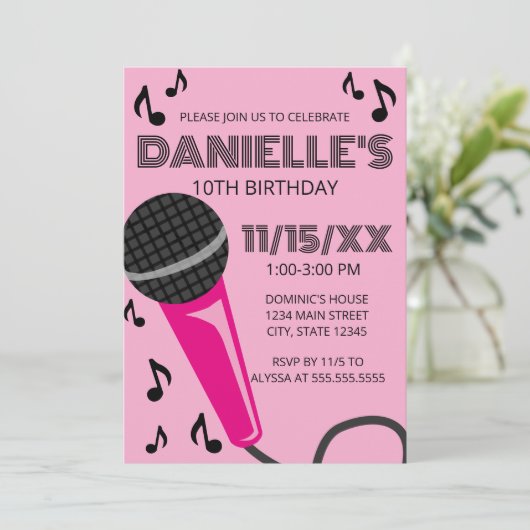 Pink Microphone Kids Birthday Invitation Kaart (Staand voorkant)