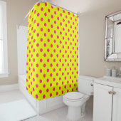 Pink On Yellow Polka Dots Pattern Design Douchegordijn (In situ)