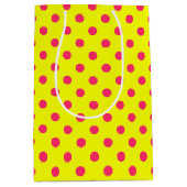 Pink On Yellow Polka Dots Pattern Design  Medium Cadeauzakje (Voorkant)