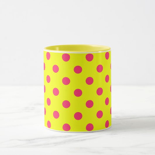 Pink On Yellow Polka Dots Pattern Design Mok (Midden)