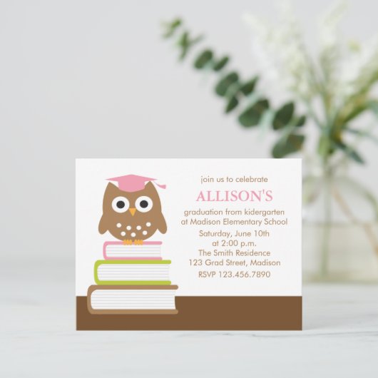 Pink Owl Kindergarten Afstuderen Uitnodiging Briefkaart (Staand voorkant)