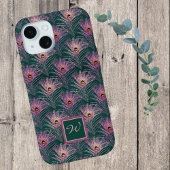 Pink Peacock Feathers en Monogram op Deep Green Case-Mate iPhone Case