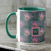 Pink Peacock Feathers en Monogram op Deep Green Mok