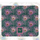 Pink Peacock Feathers en Monogram op Deep Green Muismat