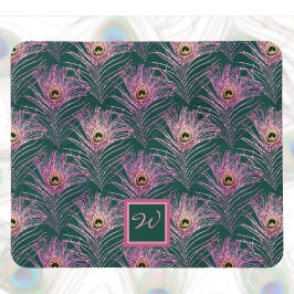 Pink Peacock Feathers en Monogram op Deep Green Muismat