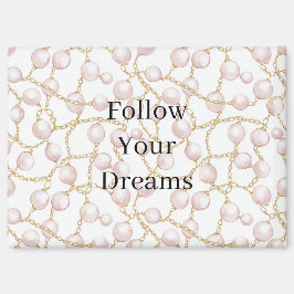 Pink Pearls Gold Chain Birthday Magneet