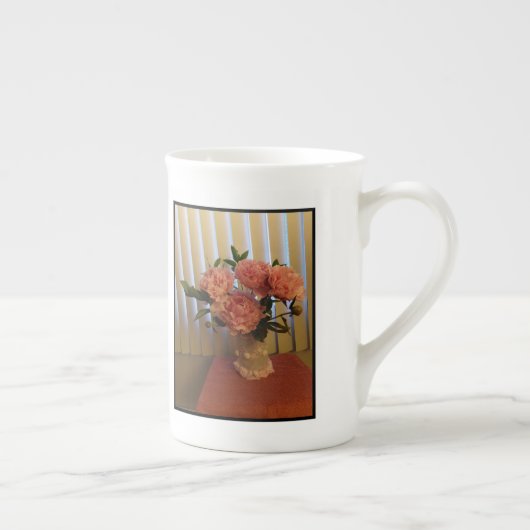 Pink Peony Bouquet Bone China Mug Porselein Kop (Rechts)