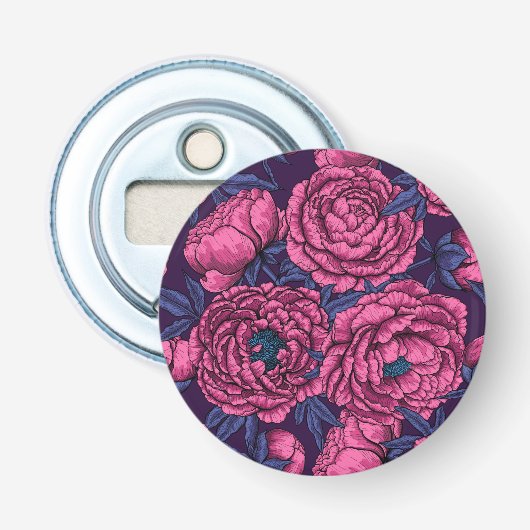 Pink peony bouquet button flesopener (Voorkant)