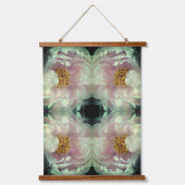 Pink Peony Flower Center Abstract Pattern Hangend Wandkleed (Voorkant)