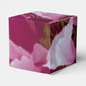 Pink Peony Flower Wedding Bedankdoosjes (Achterkant)