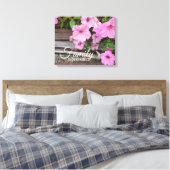 Pink Petunias Family Quote Canvas Afdruk (Insitu (Slaapkamer))