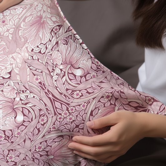 Pink Pimpernel Pattern William Morris Kussensloop