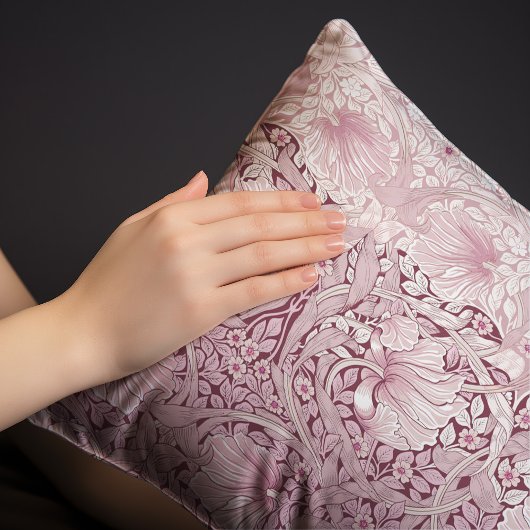 Pink Pimpernel Pattern William Morris Kussensloop