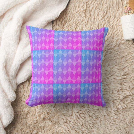Pink, Purple, Blue Diamond Pattern Kussen (Deken)