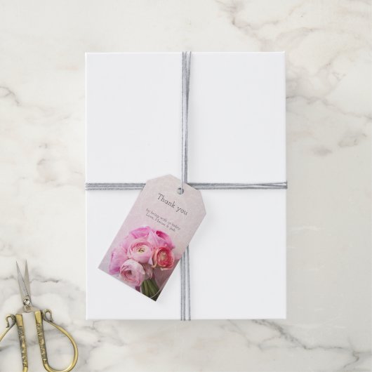 Pink ranunculus bouquet cadeaulabel (Met Touw)