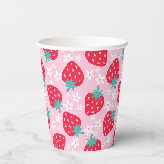 Pink Red Strawberries Floral  Pattern Monogram Papieren Bekers (Achterkant)