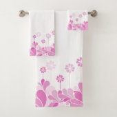 Pink Retro Floral Bloom Bad Handdoek (Insitu)