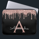 Pink Rose Gold Black Glitter Sparkle Monogram Laptop Sleeve<br><div class="desc">Pink Rose Gold en Black Faux Dripping Modern en Elegant Girly Glitter en Sparkle Elegant Monogram Hoesje. Dit hoesje kan worden aangepast om uw initiaal en voornaam op te nemen.</div>