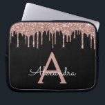 Pink Rose Gold Black Glitter Sparkle Monogram Laptop Sleeve<br><div class="desc">Pink Rose Gold en Black Faux Dripping Modern en Elegant Girly Glitter en Sparkle Elegant Monogram Hoesje. Dit hoesje kan worden aangepast om uw initiaal en voornaam op te nemen.</div>