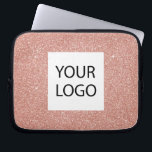 Pink Rose Gold Glitter - Aangepaste Logo Promotion Laptop Sleeve<br><div class="desc">Roze Rose Gold Faux Glitter en Sparkle Elegant Custom Logo Promotionele Corporate Laptop Tas of Sleeve Promotionele Hoesje voor een Beauty Industry Gift. Dit hoesje kan worden aangepast om uw bedrijf of zakelijke logo op te nemen.</div>