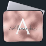 Pink Rose Gold Metallic Folie Sparkle Monogram Laptop Sleeve<br><div class="desc">Roze Rose Gold Faux Metallic Folie en Sparkle Elegant Monogram Hoesje. Dit hoesje kan worden aangepast om uw initiaal en voornaam op te nemen.</div>