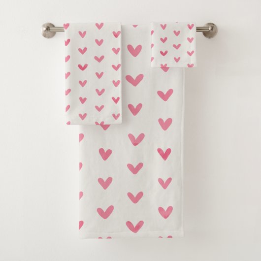Pink Rose Love Hearts Patroon op Offwhite Bad Handdoek (Insitu)
