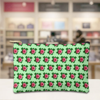 Pink Rose Seamless Pattern on Light Green Pouch Etui