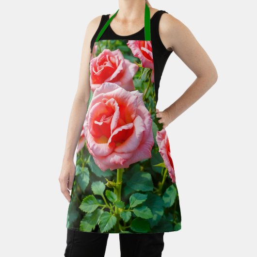 Pink Roses Apron Schort (Insitu)