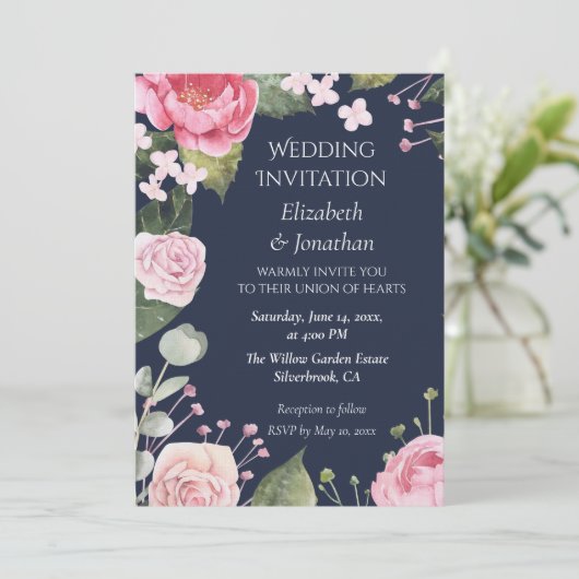 Pink Roses on Blue Customizable Wedding Invitation Kaart (Staand voorkant)