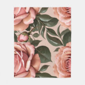 Pink Roses With Brushstroke Leaves Fleece Deken (Voorkant)