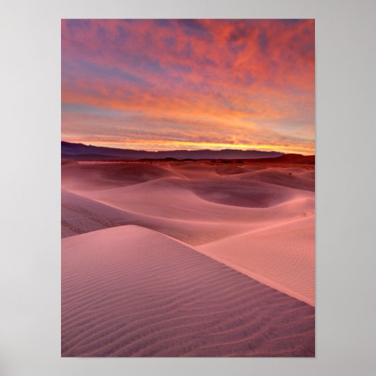 Pink sand dunes, Death Valley, CA Poster (Voorkant)