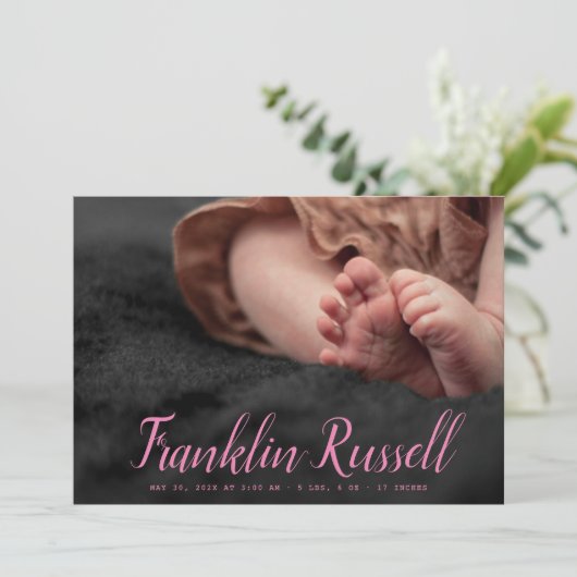 pink SCRIPT Naam boy Baby Geboorteaankondiging Kaart (Staand voorkant)