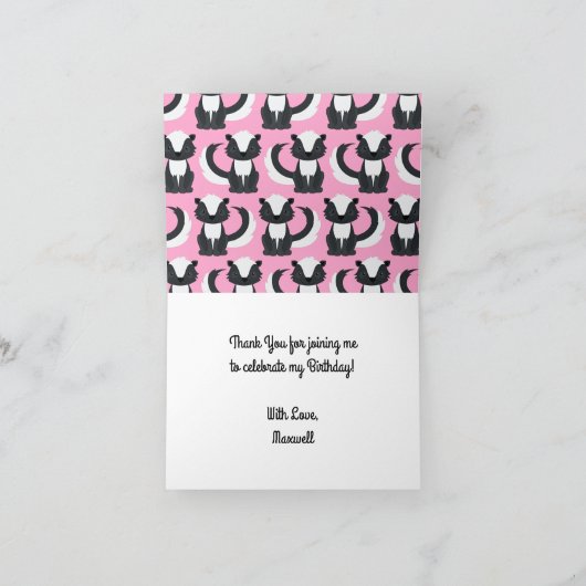 Pink Skunk verjaardagsfeestje Kaart (Binnen)