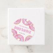 Pink Sprinkle Donuts Baby shower Bedankjes Labels (In situ)