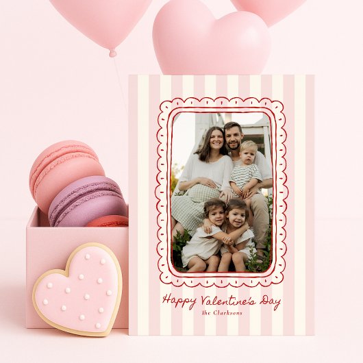 Pink Striped Scalloped Frame Valentine’s Day card Kaart
