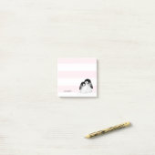 Pink Stripes Penguin Post-it® notes (Op bureau)