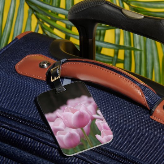 Pink tulip luggage tag bagagelabel (Voorkant Insitu 1)