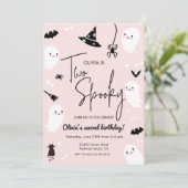 Pink TWO SPOOKY 2e verjaardag Halloween verjaardag Kaart (Staand voorkant)