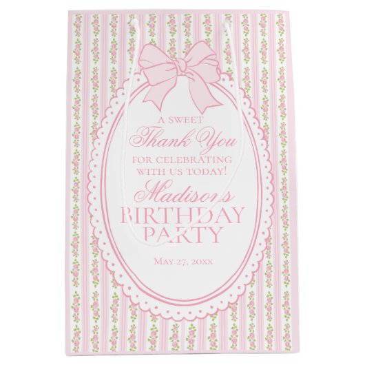 Pink Vintage Fancy Floral Birthday Party Favors Medium Cadeauzakje (Voorkant)