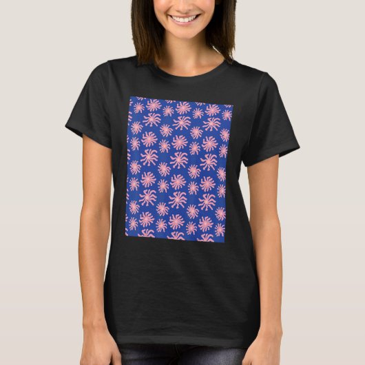 Pink Warped Daisy Wavy Flower Pattern on Cobalt Bl T-shirt (Voorkant)
