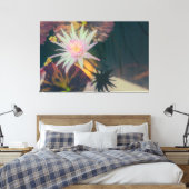 Pink Water Lily in the Pond Canvas Afdruk (Insitu (Slaapkamer))