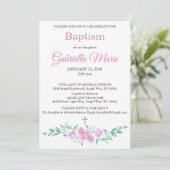 Pink Watercolor Floral Cross Baptism Invitation Kaart (Staand voorkant)