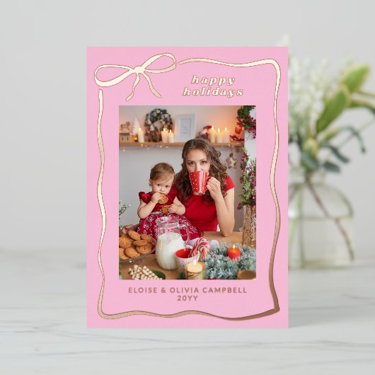 Pink Whimsical Handdrawn Bow Frame Photo Folie Feestdagenkaart (Staand Voorkant)