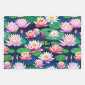 Pink White Lotus Water Lily Flowers & Green Leaves Inpakpapier Vel (Voorkant 2)