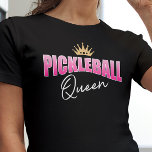 Pink White Pickleball Queen Gold Crown T-shirt<br><div class="desc">Show de anderen op de rechtbank dat je de regerende pickleball Queen bent met dit leuke pickleball t-shirt. Dit ontwerp is voorzien van roze gradiënt en witte tekst,  samen met een gouden kroon...  voor de koningin van de rechtbank!</div>